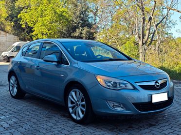 Opel Astra 1.4 Turbo 5 porte Cosmo
