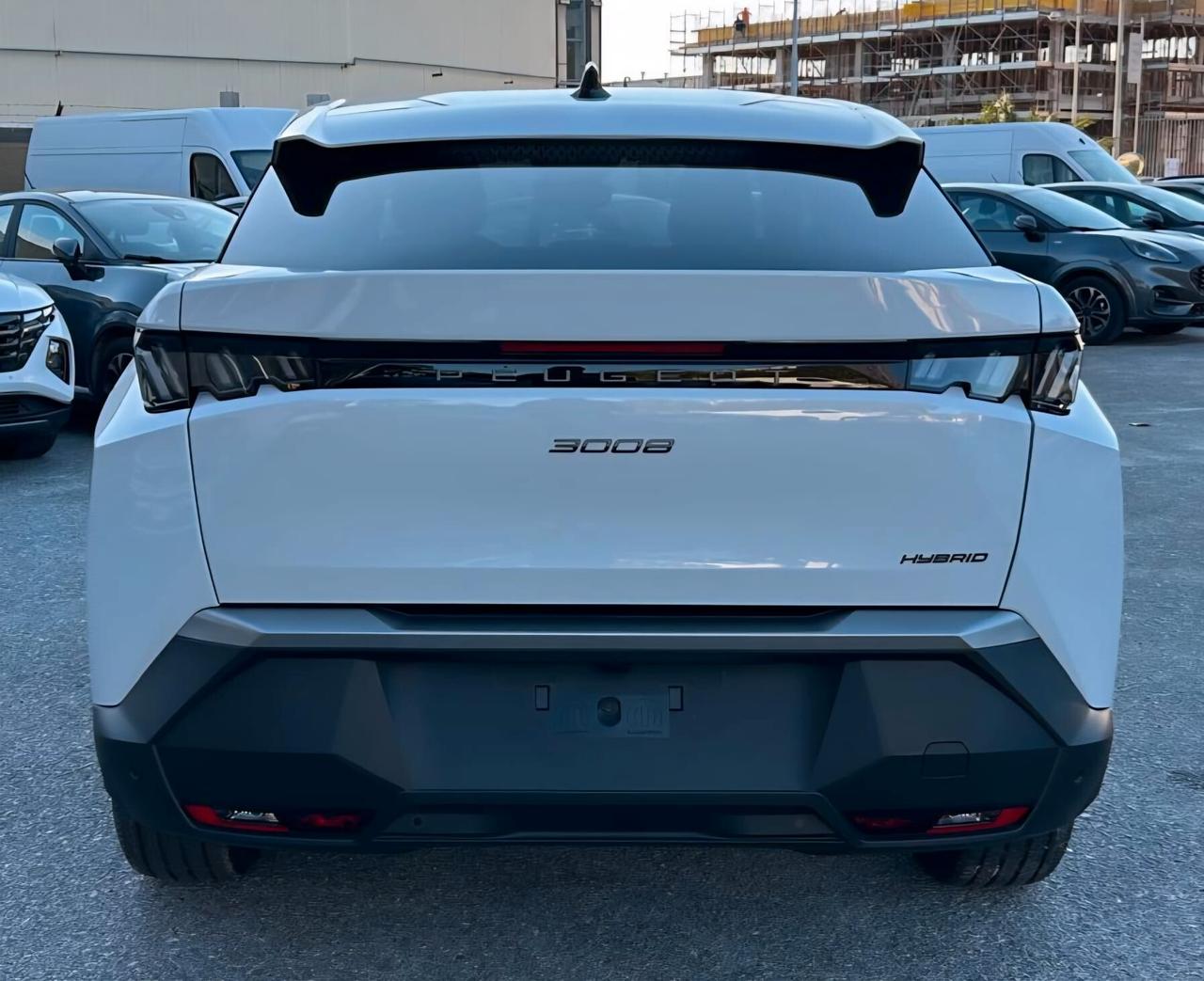 Peugeot 3008 1.2 HYBRID 145cv E-DCS6