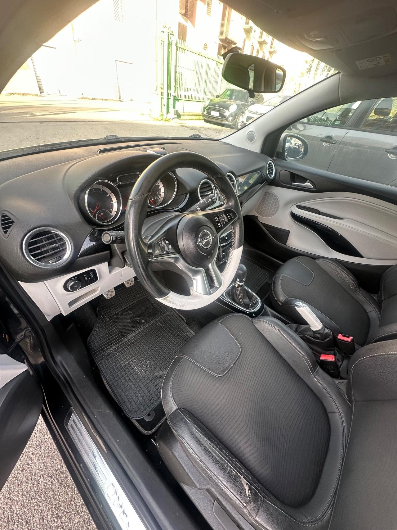 Opel Adam 1.2 70 CV