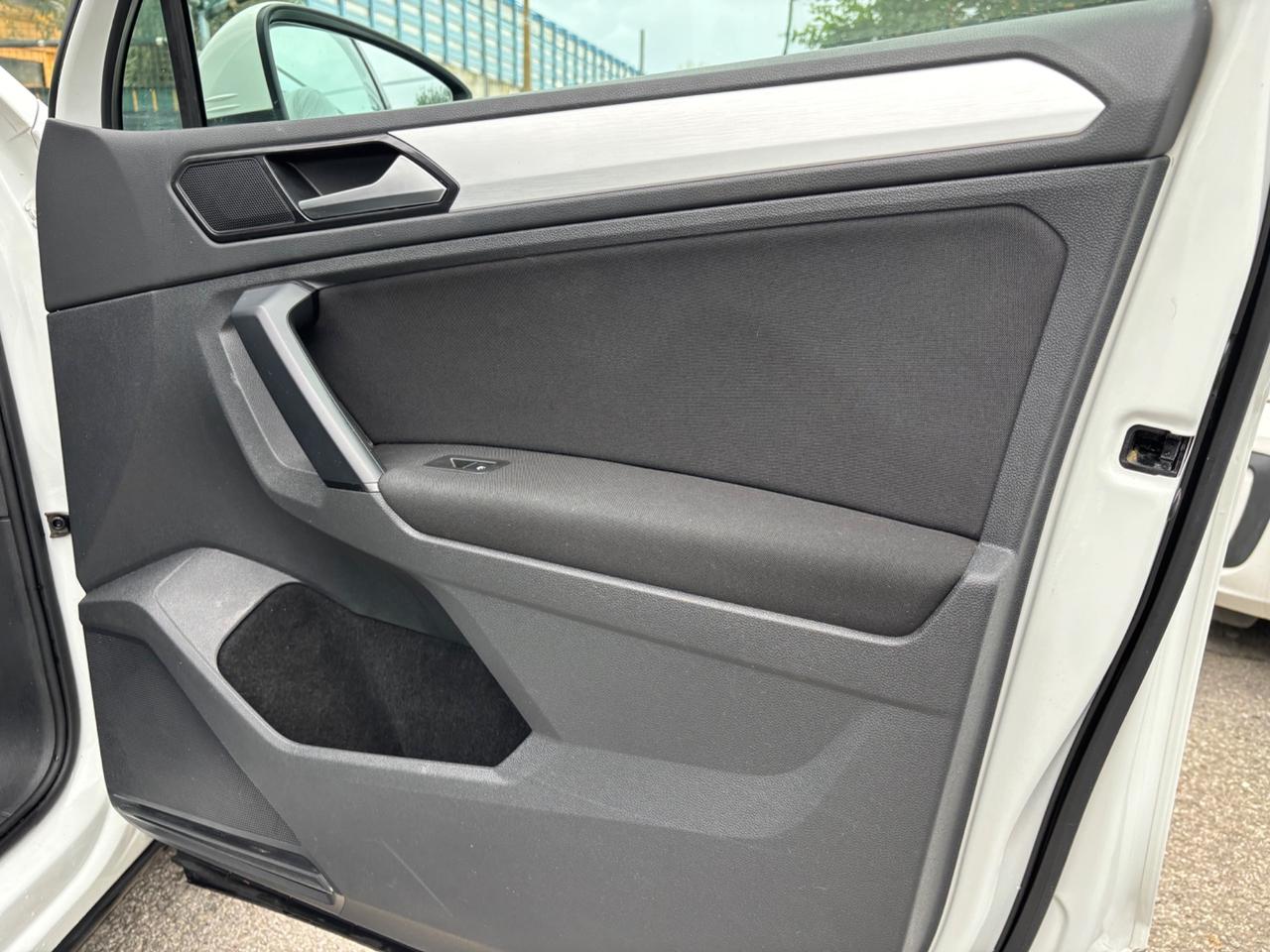 Volkswagen Tiguan 1.6 TDI Business OK NEOPATENTATI