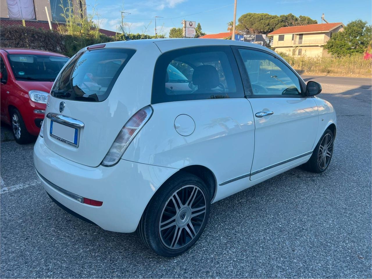 Lancia Ypsilon 1.2 Elle
