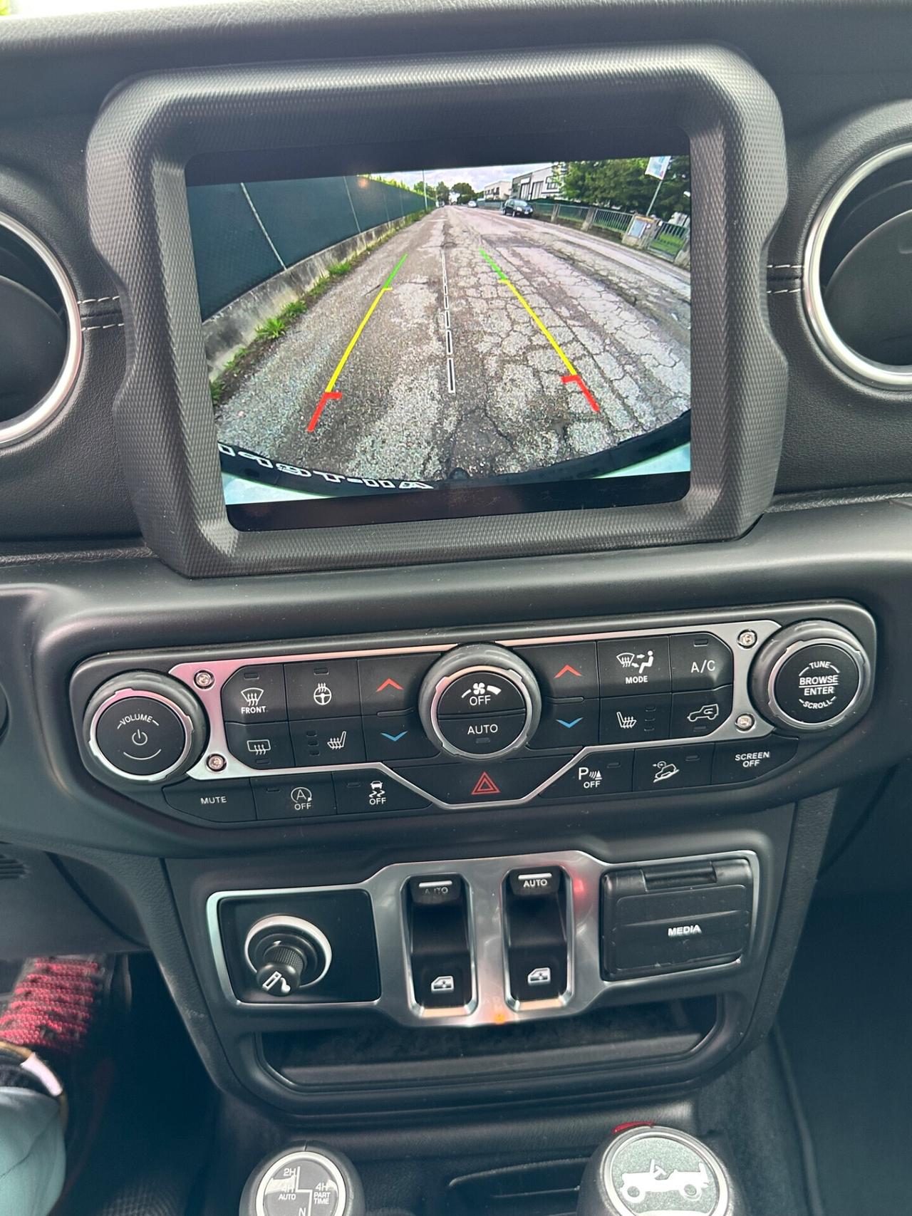 Jeep Wrangler Unlimited 2.2 Mjt II Sahara