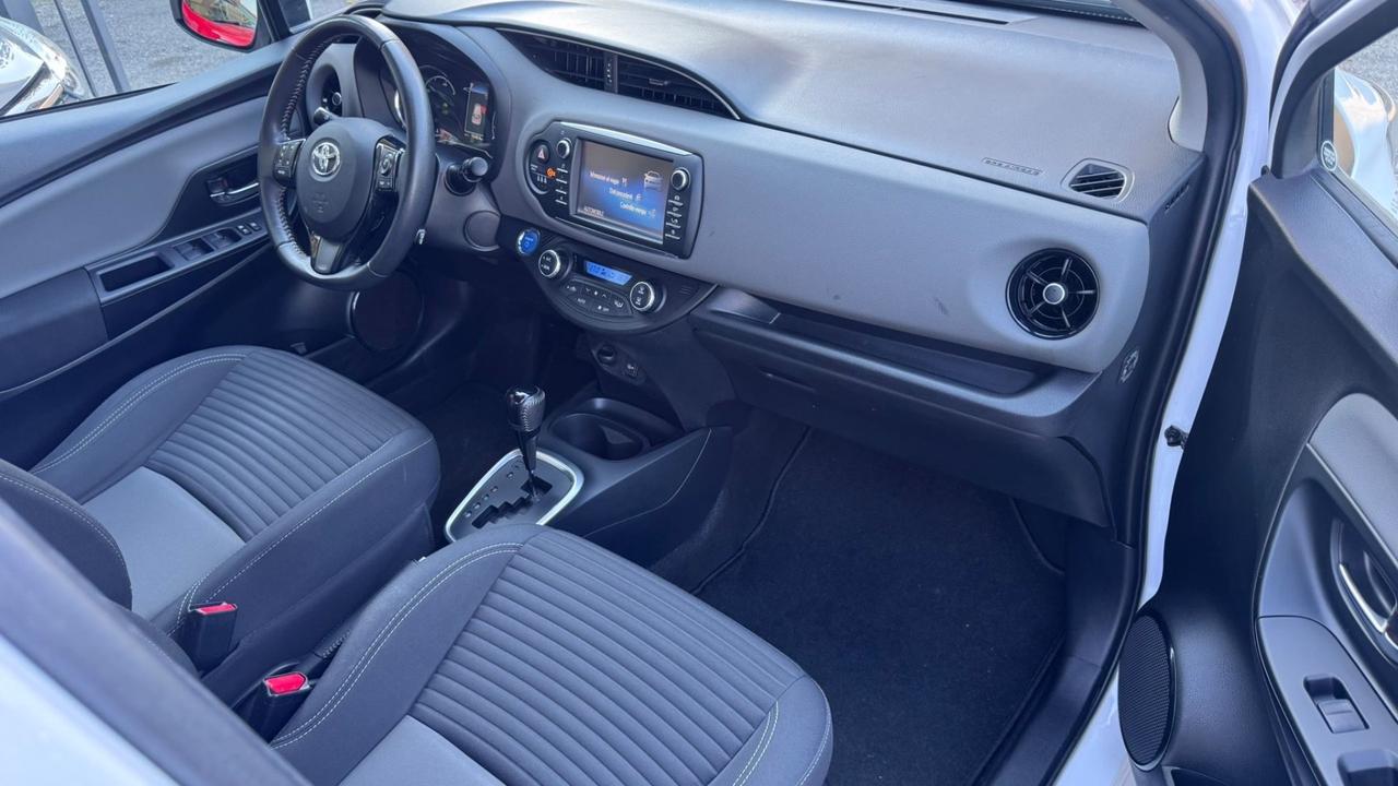 Toyota Yaris 1.5 Hybrid 5 porte Business