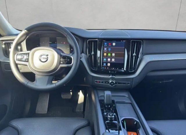 VOLVO XC60 B4 (d) AWD automatico Plus Dark N1Autocarro