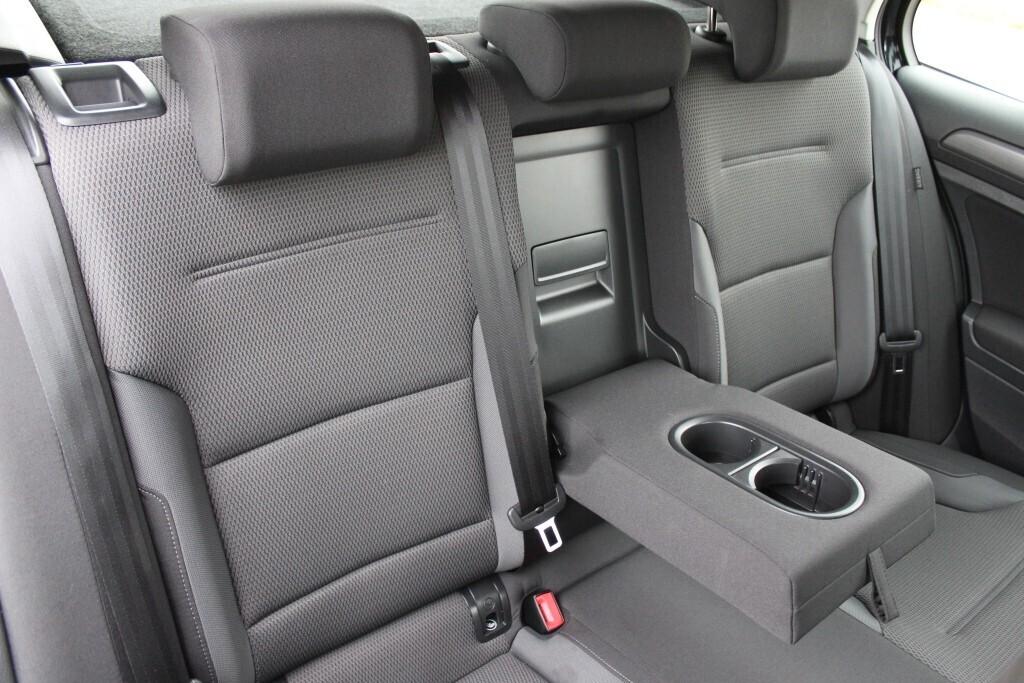 VOLKSWAGEN Golf 1.6 TDI DSG *FULL LED *KEYLESS