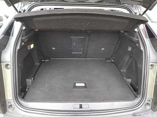 Peugeot 3008 BlueHDi 130 S&S EAT8 Allure