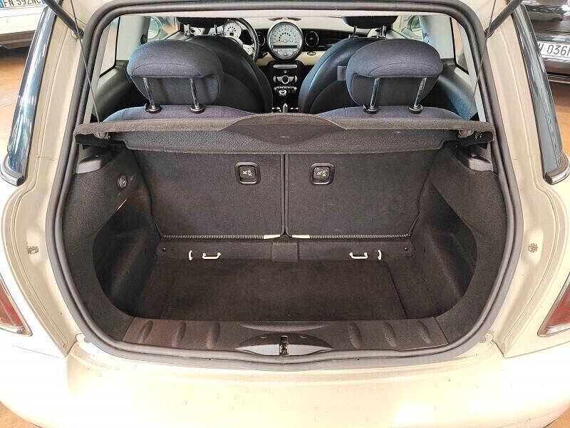 Mini 1.6 Cooper D 110CV