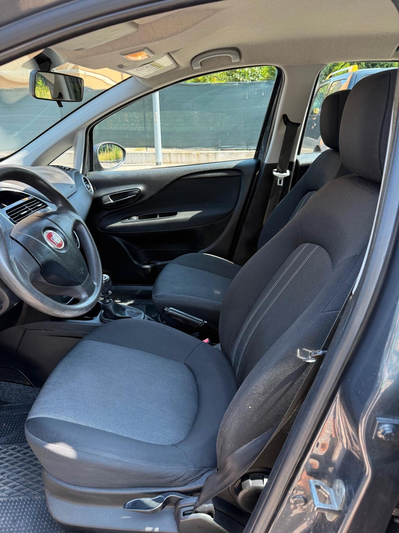 Fiat Punto Evo 1.2 - NEOPATENTATI - 12 MESI DI GARANZIA -