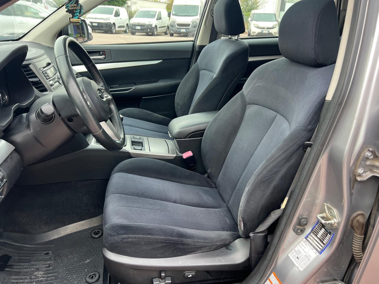 Subaru OUTBACK 2.0D Trend
