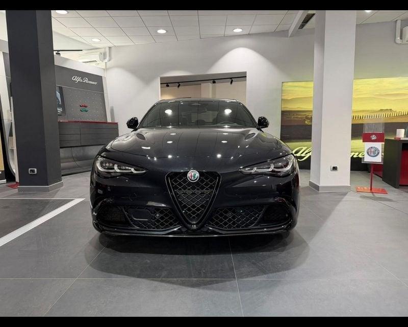 Alfa Romeo Giulia 2.9 V6 Quadrifoglio 520cv auto