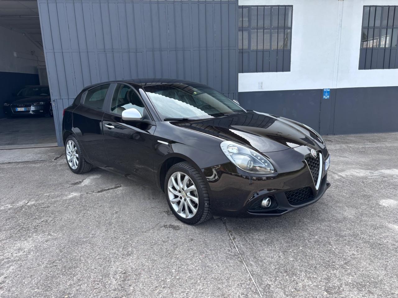 Alfa Romeo Giulietta 1.6 JTDm 120 cv. Neopatentati
