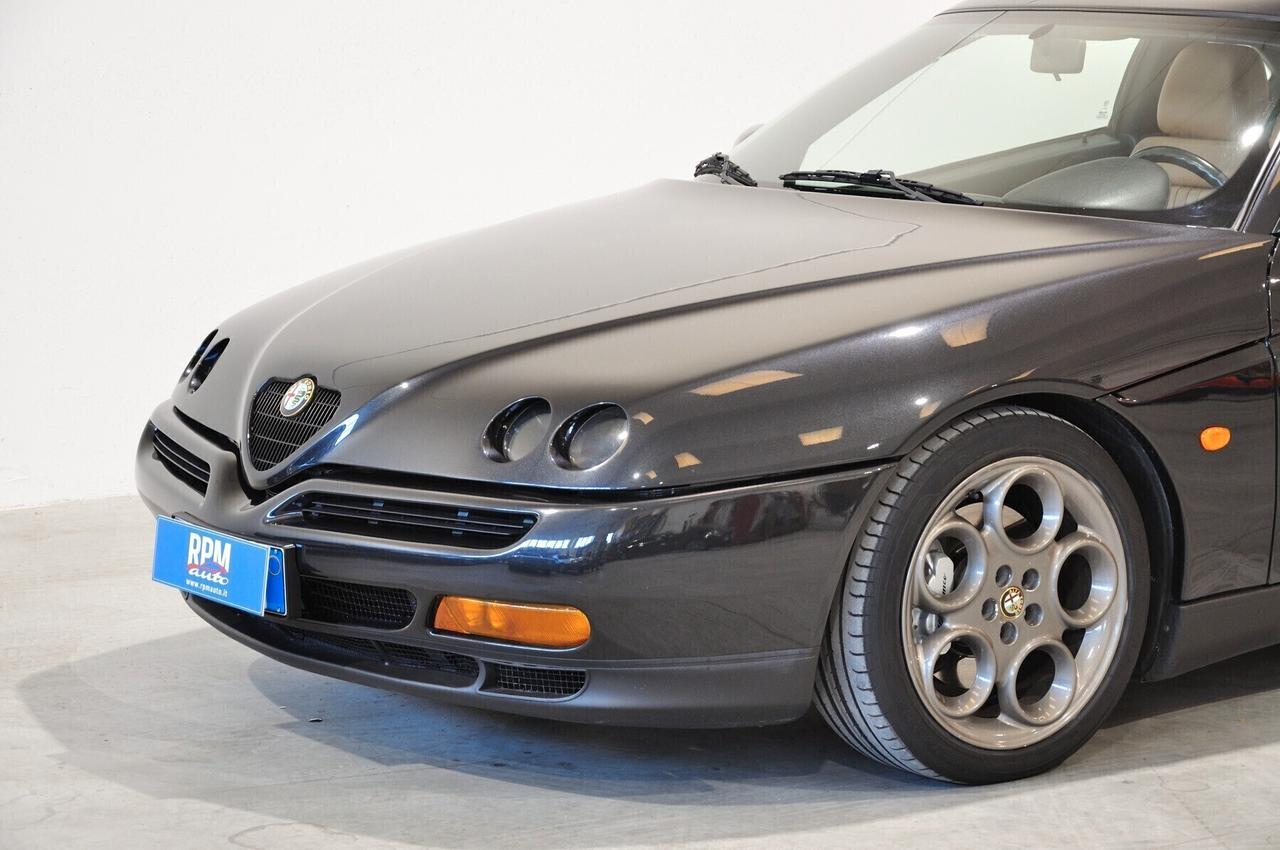 Alfa Romeo GTV 2.0i V6 turbo cat coupé CRS