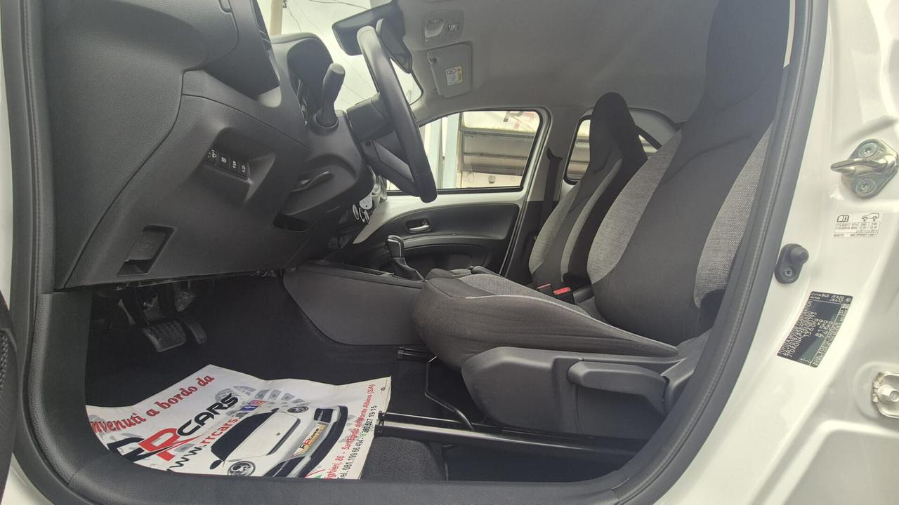 Toyota Aygo X 1.0 VVT-i 72 CV 5 porte Lounge S-CVT