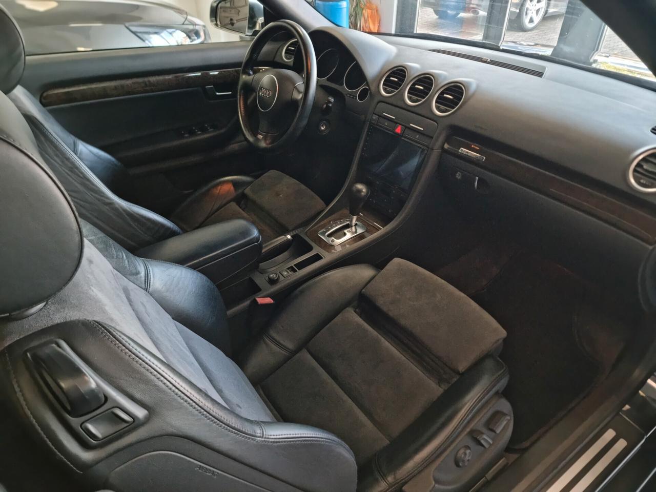Audi S4 4.2 V8 CABRIOLET *ASI*