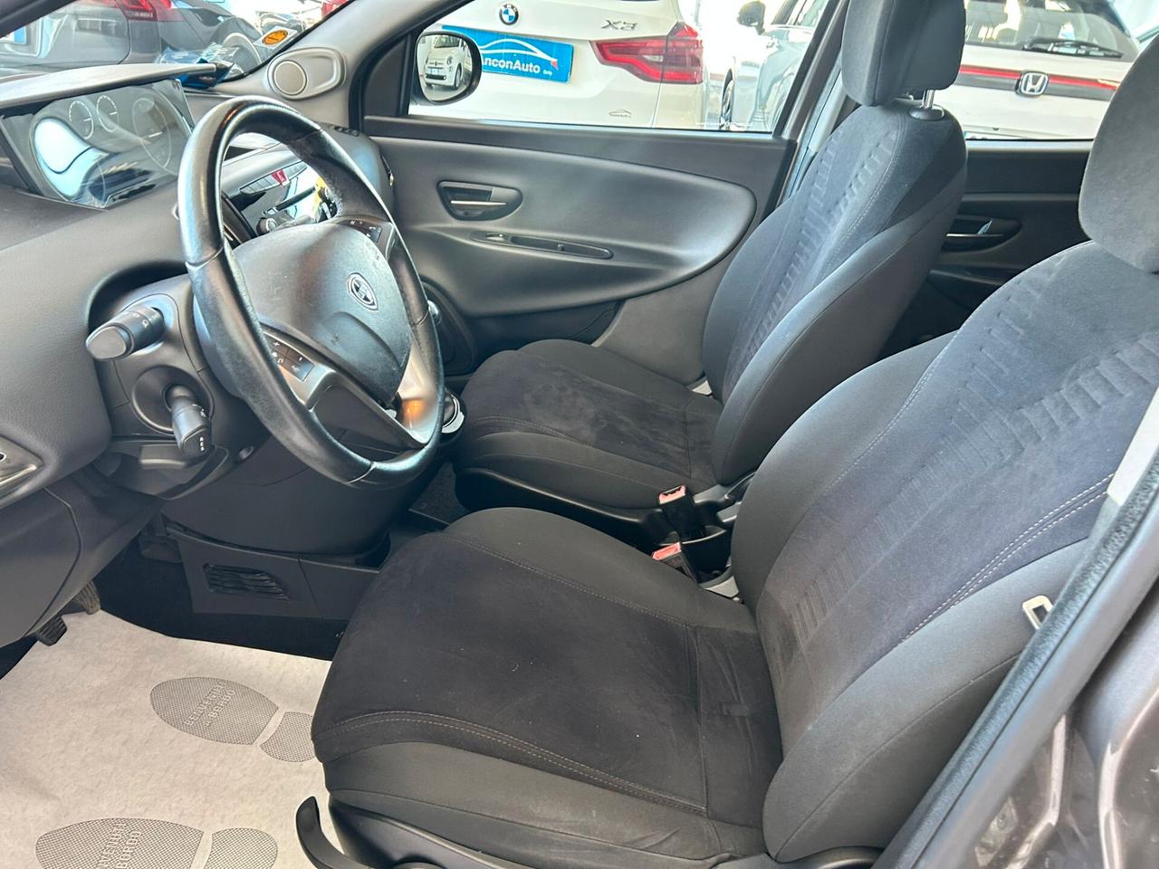 Lancia Ypsilon 1.2B X NEOPATENTATI 2016