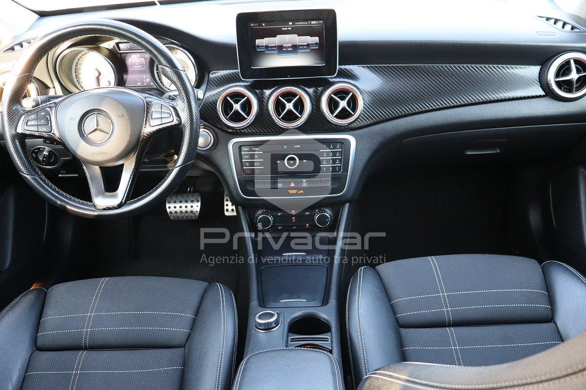 MERCEDES CLA 180 d S.W. Automatic Premium Dark Night