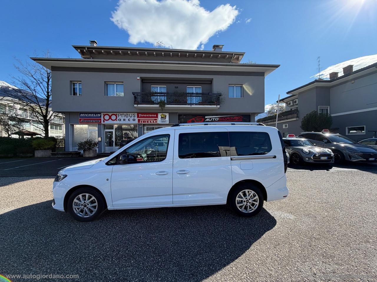 FORD Gr.Tourneo Connect 2.0 122 aut. Tit.