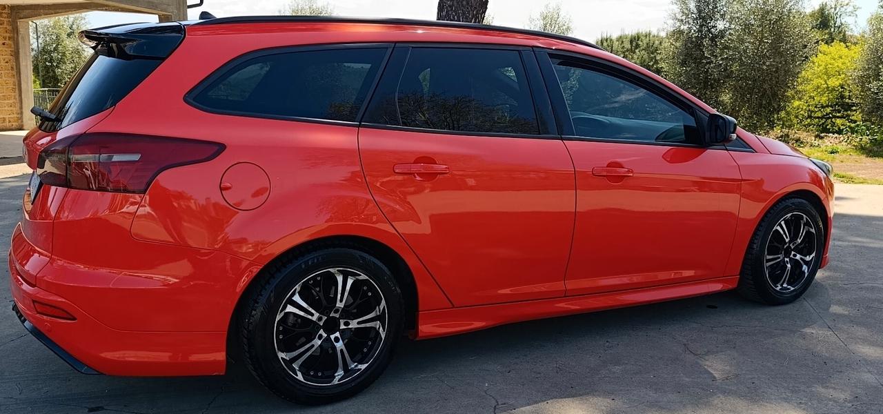 Ford Focus 1.5 TDCi ST Line