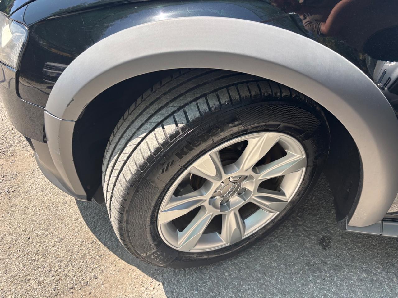 Audi A4 allroad 2.0 TDI gancio traino Advanced