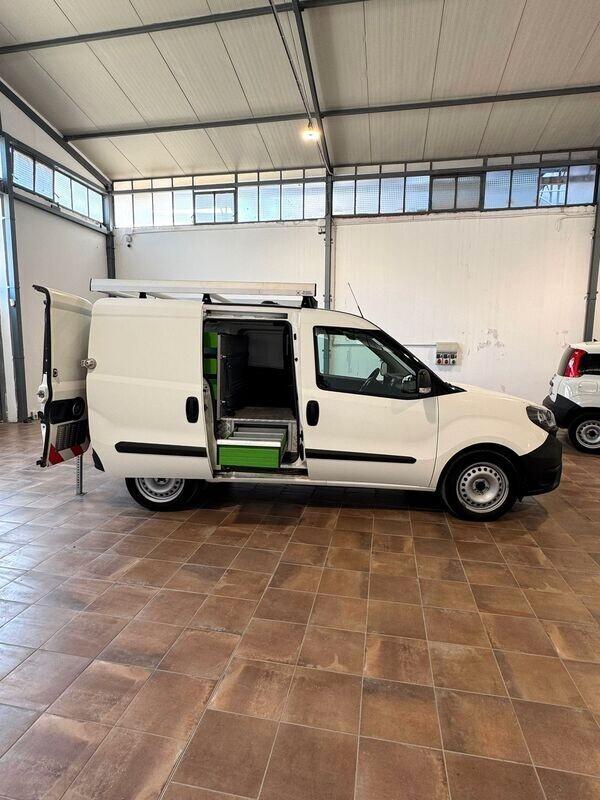 FIAT DOBLO' 1.6mjt 105cv ATTREZZATO