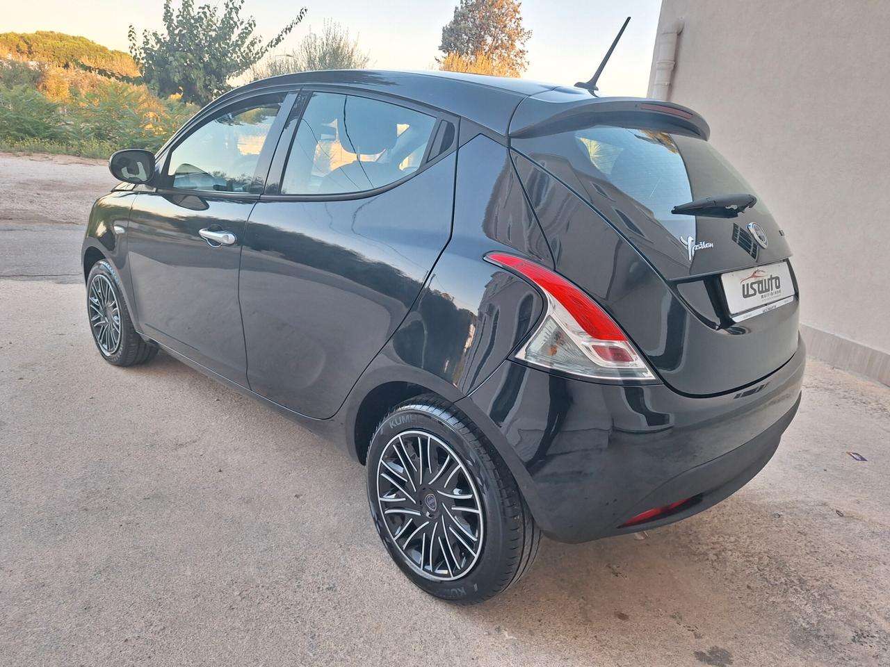 Lancia Ypsilon 1.0 Hybrid GOLD 2022