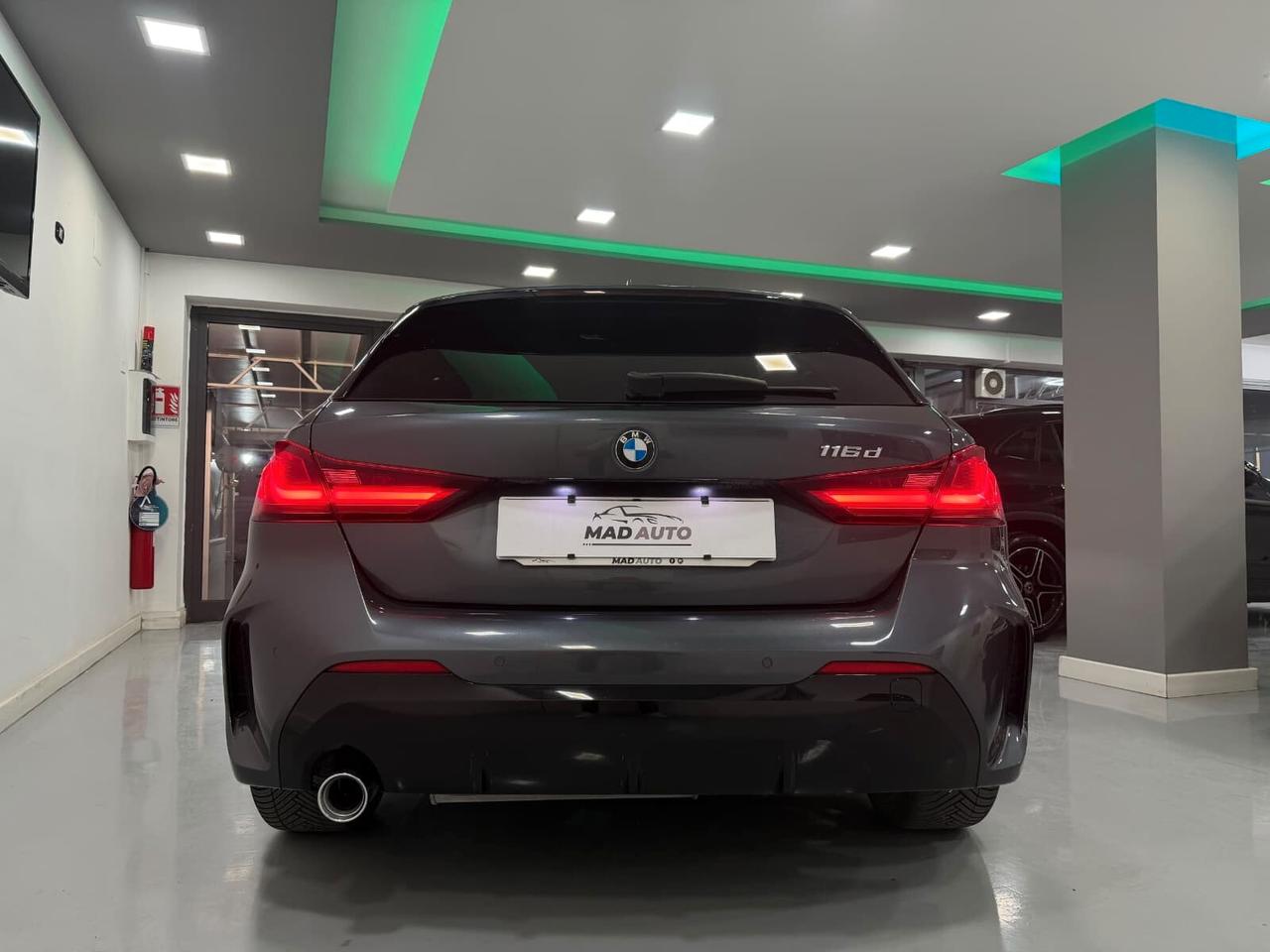 Bmw 116 116d 5p. Msport