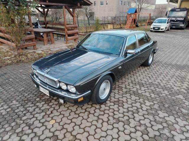 Jaguar XJ6 4.0 Daimler cat.