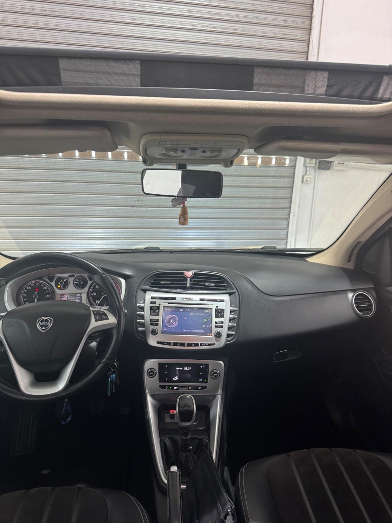 Lancia Delta 1.6 MJT DPF Platino