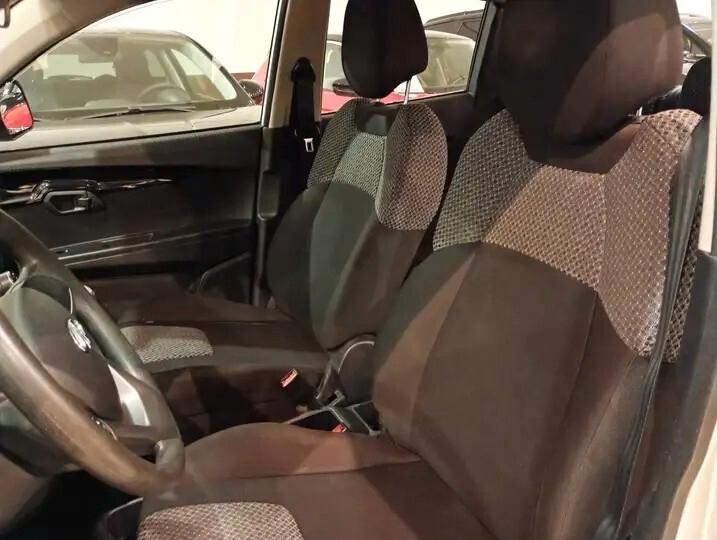 Mahindra KUV100 1.2 GPL K6+