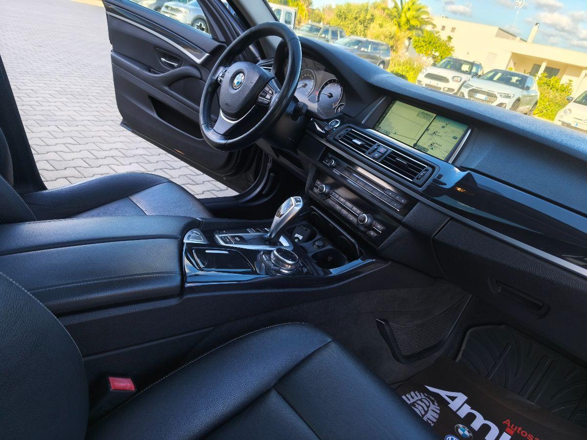 BMW Serie 5 Touring 520d Luxury Pelle Tetto LED