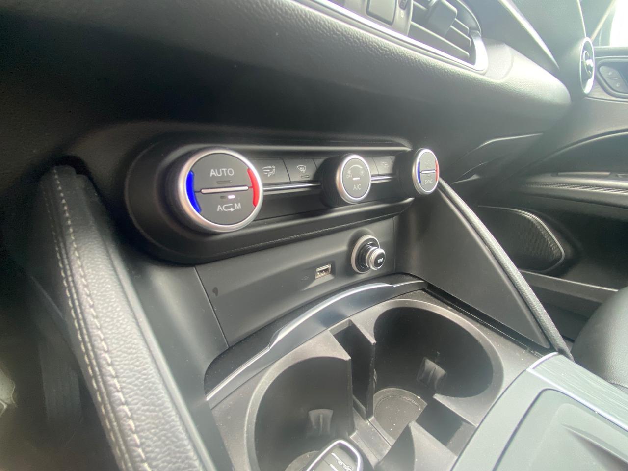 Alfa Romeo Stelvio 2.2 Turbodiesel 180 CV AT8 RWD Executive