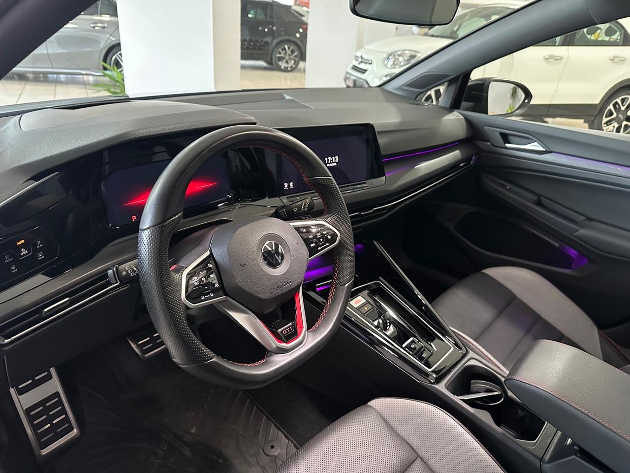 Volkswagen Golf GTI 2.0 TSI