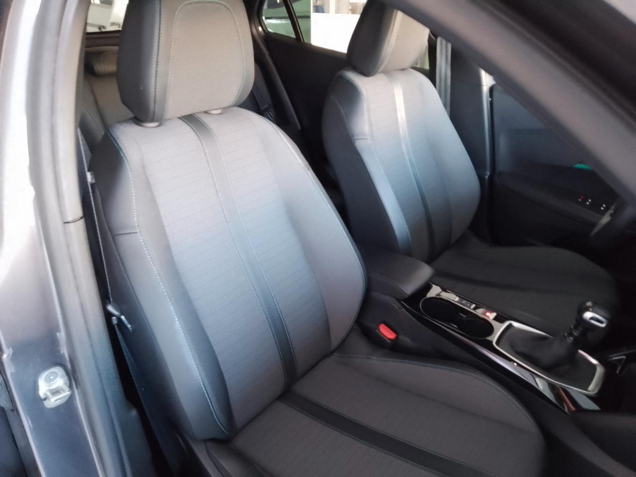 Peugeot 2008 PureTech 100 S&S Allure
