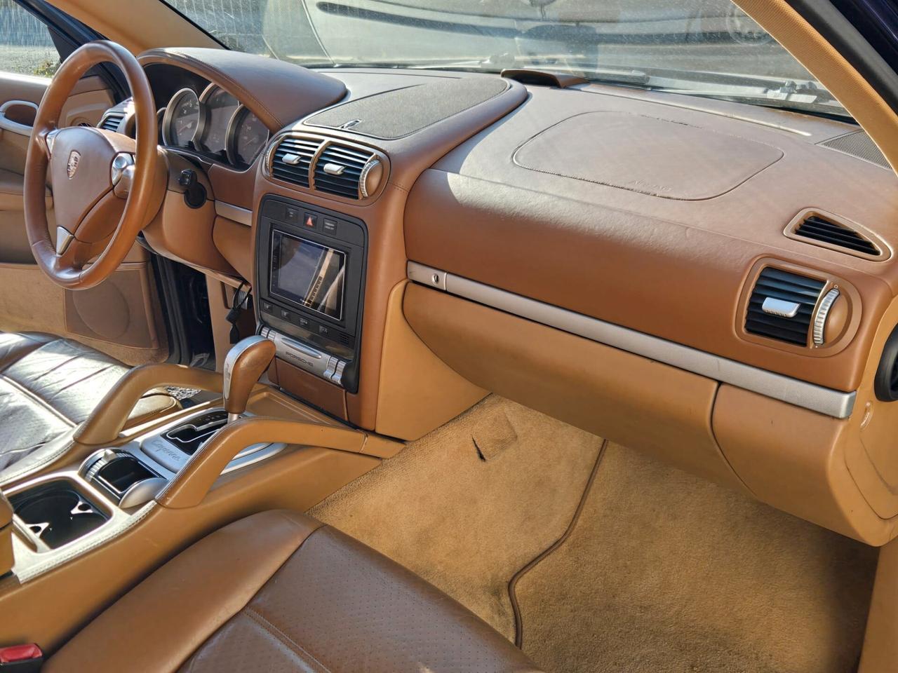 Porsche Cayenne S 4.5 BENZ / GPL