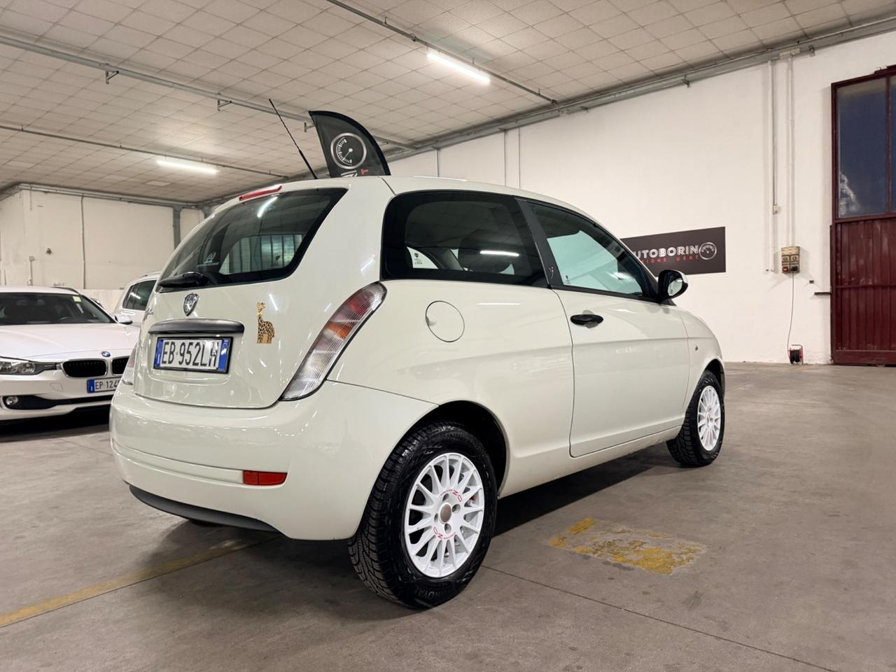 Lancia Ypsilon 1.2 Oro