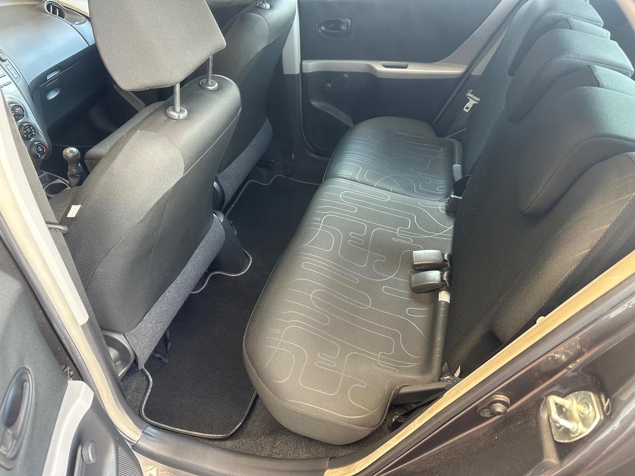 Toyota Yaris 1.0 5 porte Sol