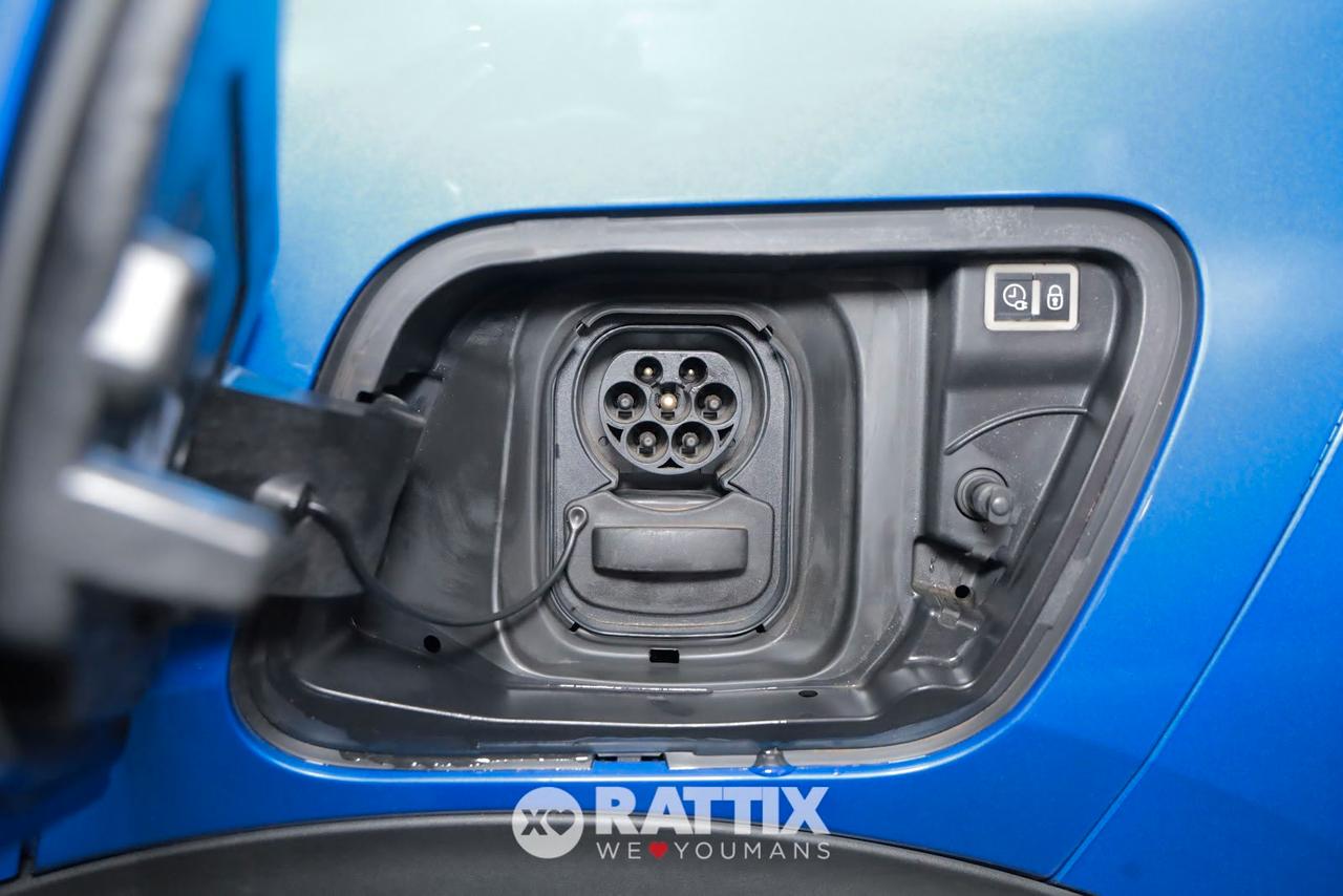 Peugeot e-2008 motore elettrico 100KW GT