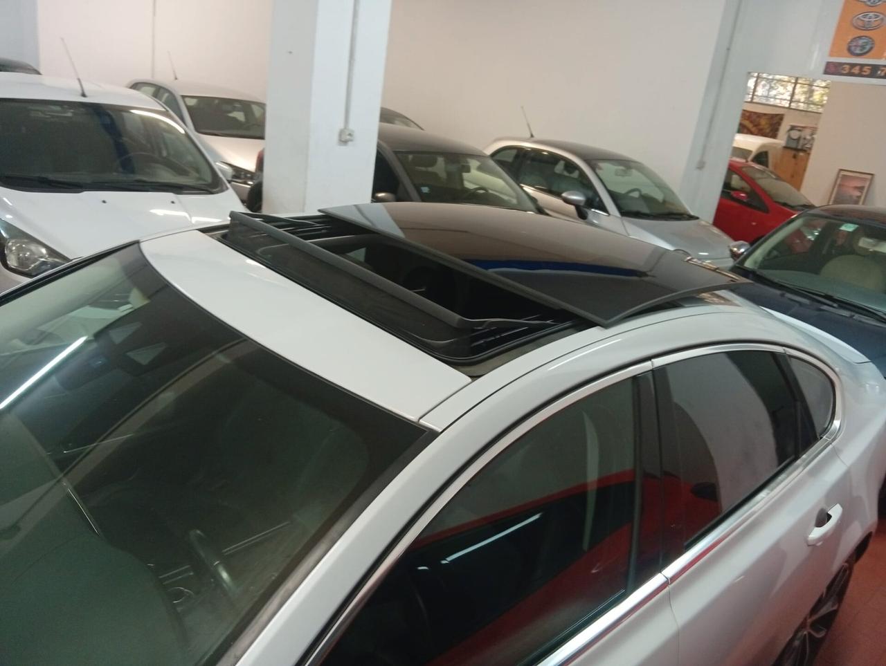 JAGUAR XF 3.0d V6 2015 TETTO APRIBILE FULL OPTIONAL 80.000KM