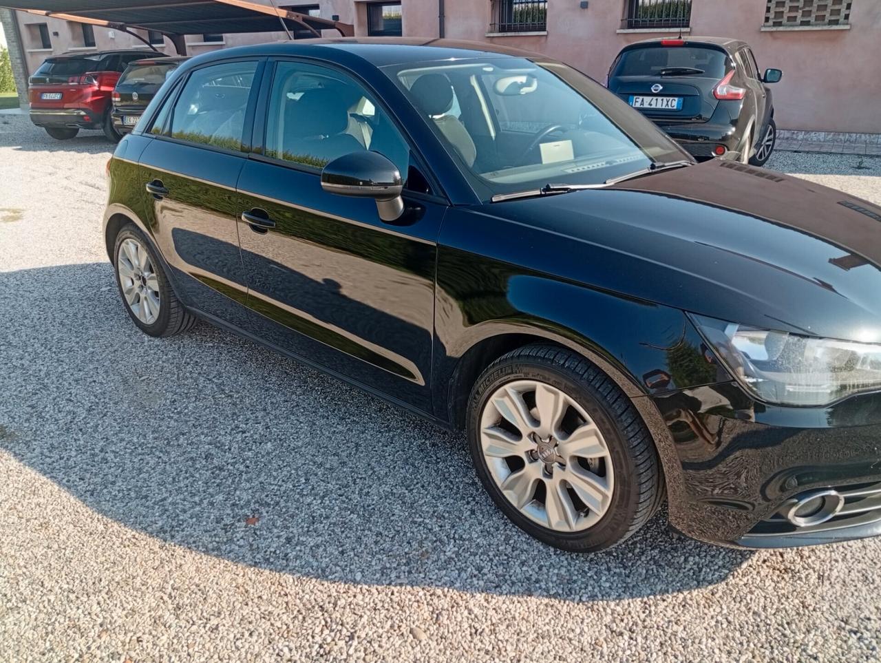 Audi A1 SPB 1.6 TDI S LINE EDITION PLUS