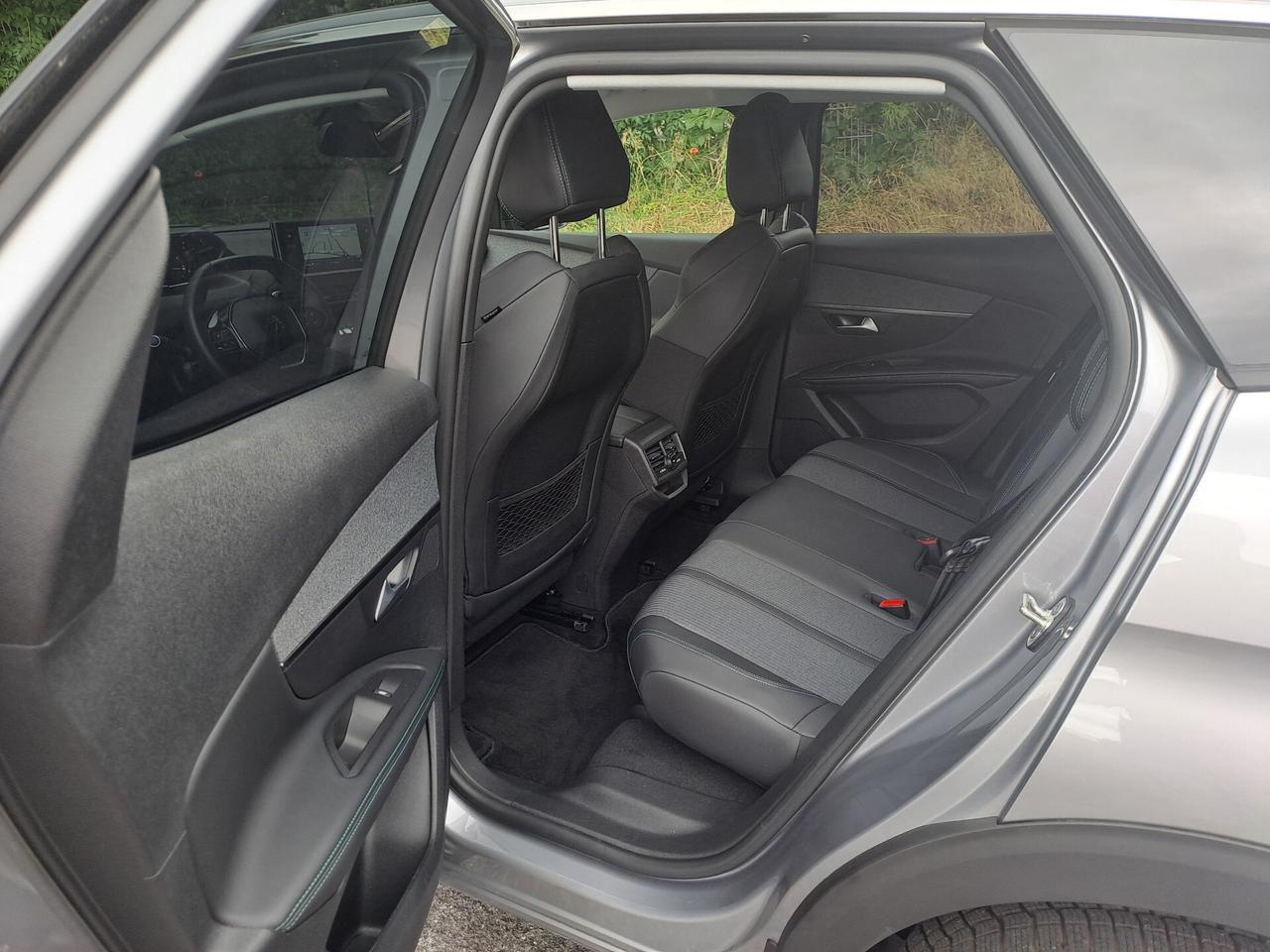 Peugeot 3008 BlueHDi 130 S&S Allure