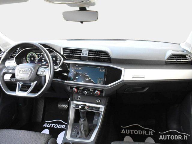 AUDI Q3 SPB 45 TFSIe S-Tronic S-Line LED, Navi, Cerchi 19"