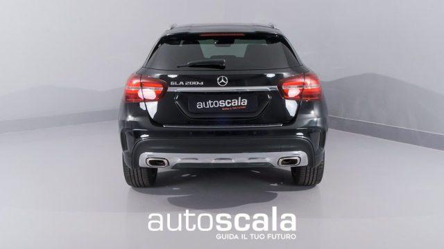 MERCEDES-BENZ GLA 200 d Automatic Premium