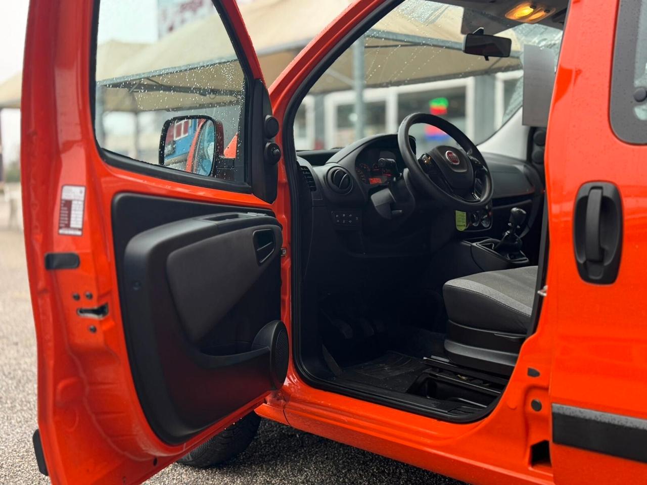 Fiat Qubo 1.4 8V 77 CV Lounge Natural Power