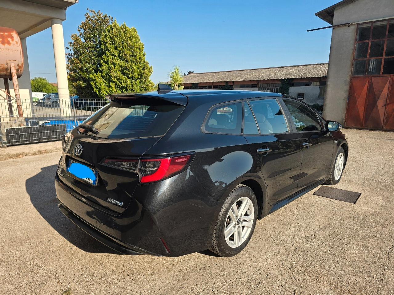 Toyota Corolla Touring Sports 1.8 Hybrid Business