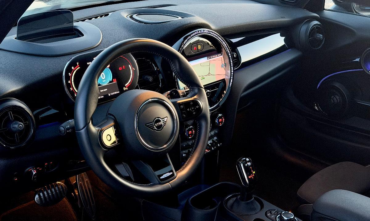 MINI Cooper 2.0 John Cooper Works JWC 231CV Anniversary Edition