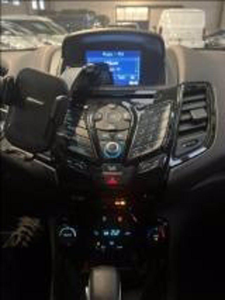 FORD Fiesta 5p 1.0 ecoboost Titanium 100cv powershift del 2016