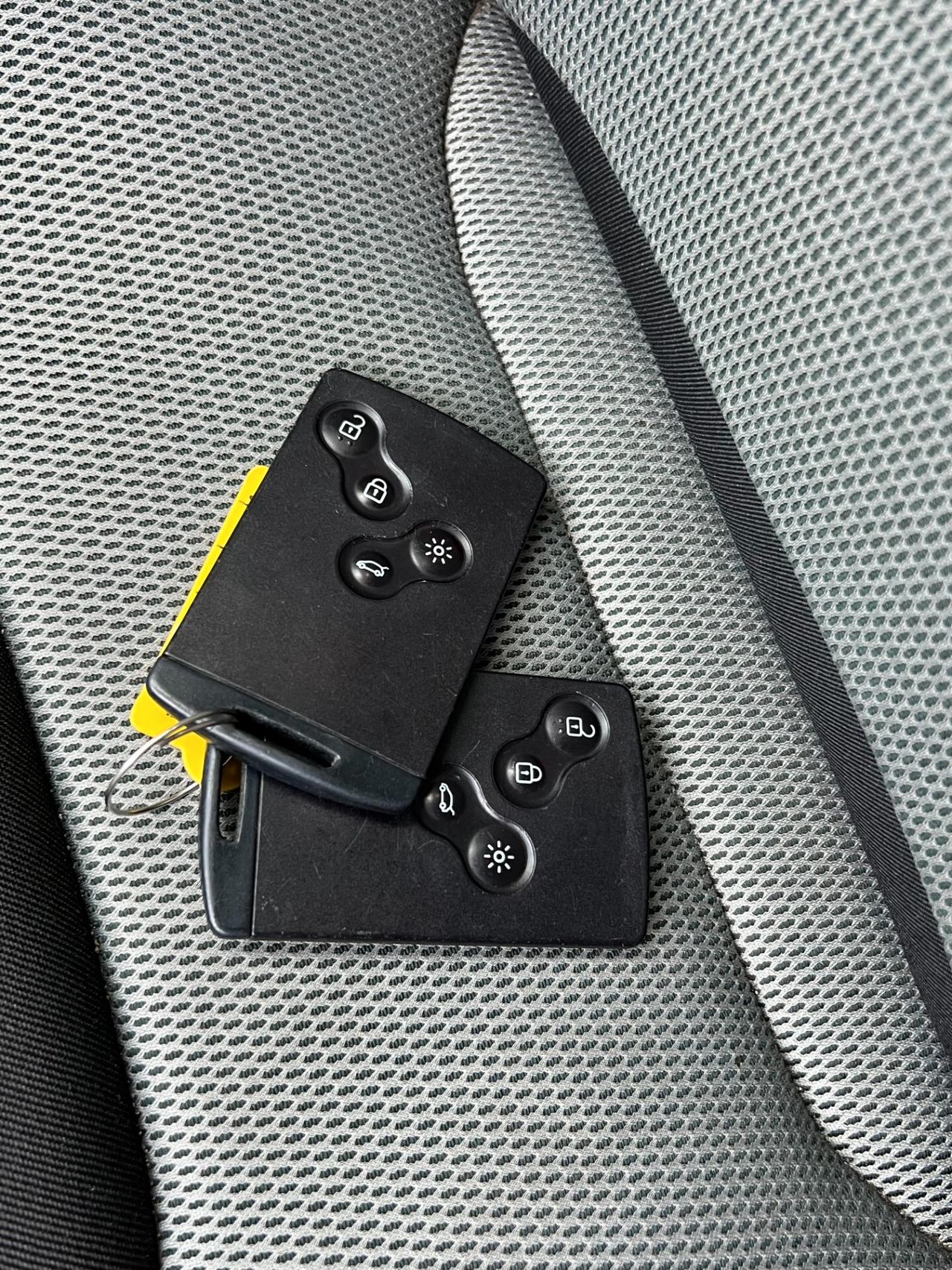 ADATTA PER NEOPATENTATI Renault Captur 1.5 dCi 8V 90 CV Start&Stop Energy R-Link