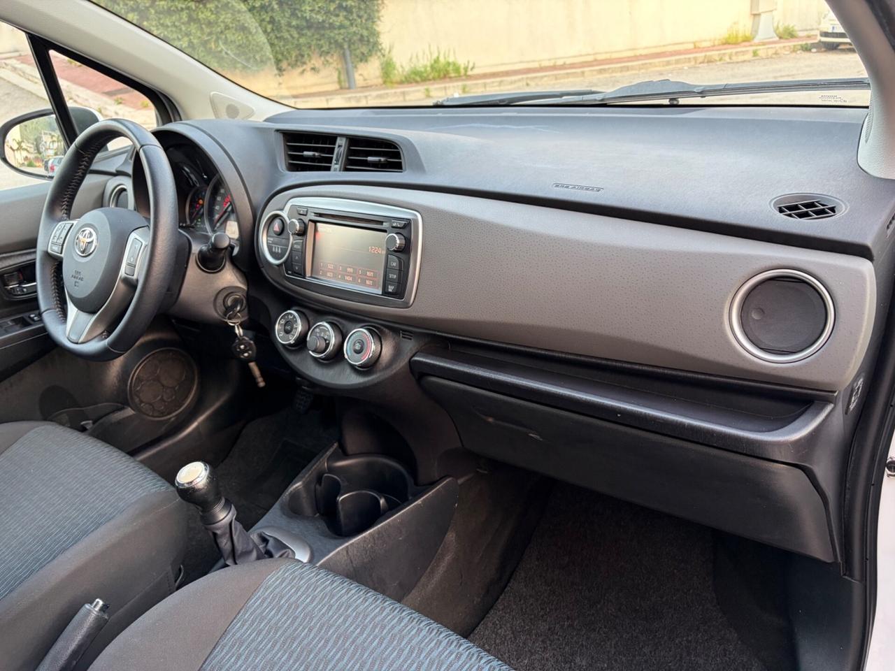 Toyota Yaris 1.0 benz unico proprietario