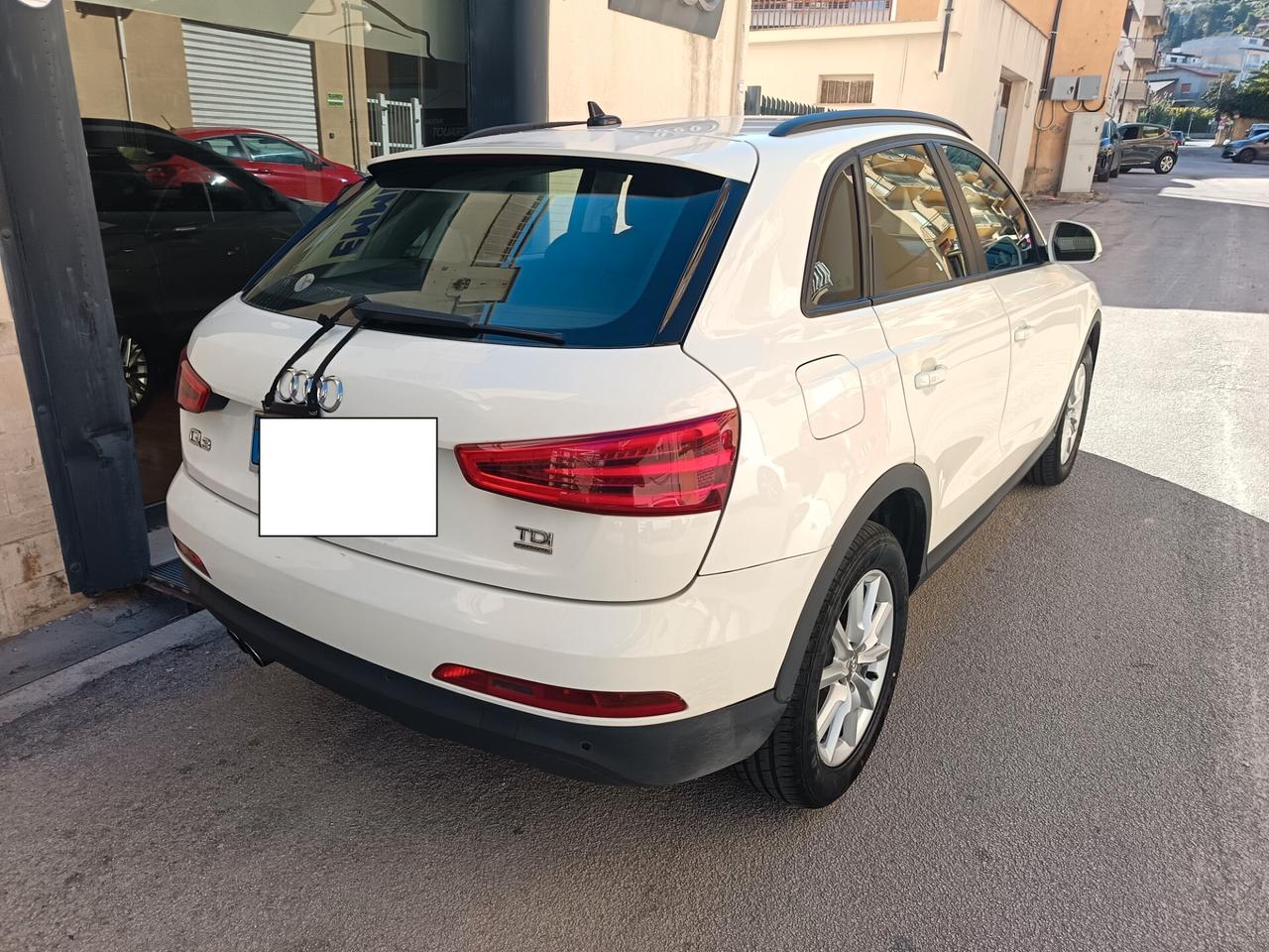 Audi Q3 2.0 TDI 140cv Business