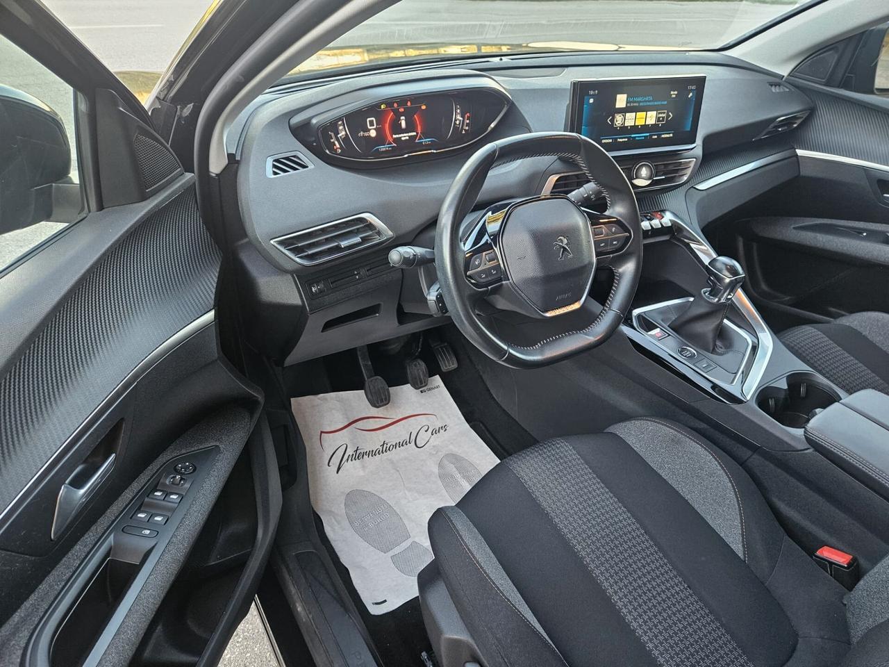 Peugeot 3008 BlueHDi 130 S&S Active Pack